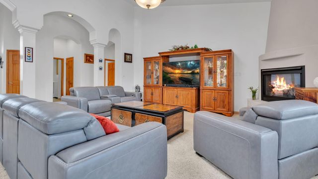 3550 White Horse Drive SE, Rio Rancho, NM 87124