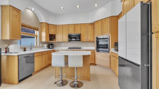3550 White Horse Drive SE, Rio Rancho, NM 87124