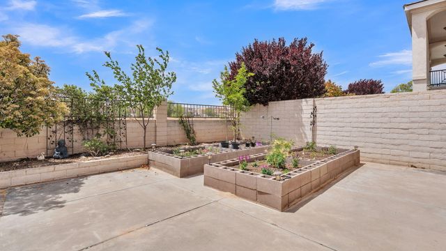3550 White Horse Drive SE, Rio Rancho, NM 87124