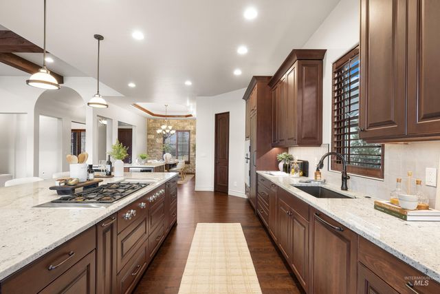 1658 E Crowne Pointe Dr, Eagle, ID 83616