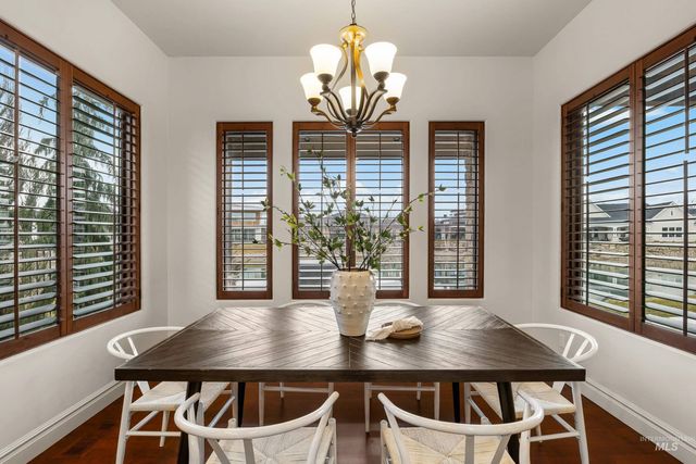 1658 E Crowne Pointe Dr, Eagle, ID 83616