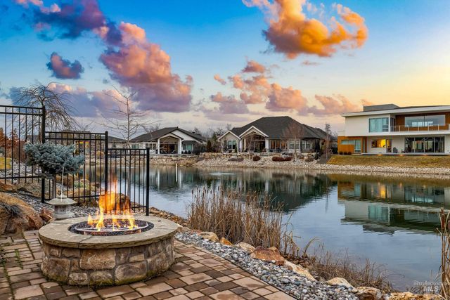 1658 E Crowne Pointe Dr, Eagle, ID 83616