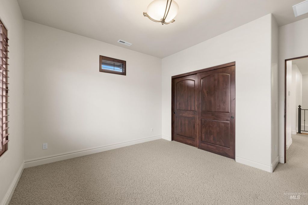 1658 E Crowne Pointe Dr, Eagle, ID 83616 photo 38