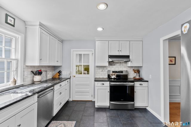 102 Whisconier Road, Brookfield, CT 06804