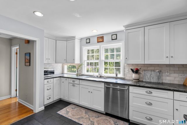 102 Whisconier Road, Brookfield, CT 06804