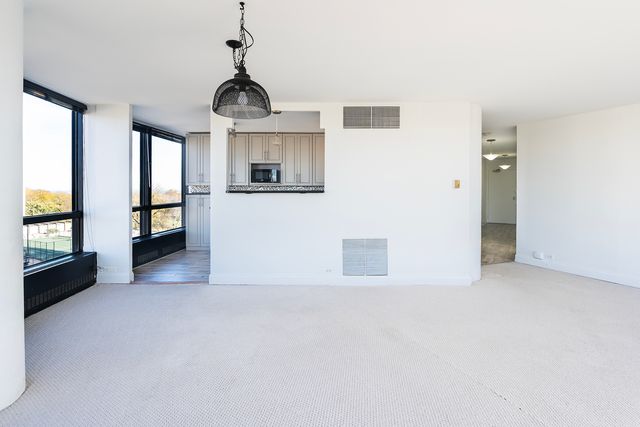 5415 N SHERIDAN Road 711, Chicago, IL 60640