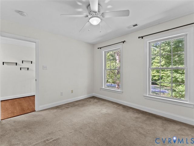 2967 Willow Trace Ln, Sandy Hook, VA 23153