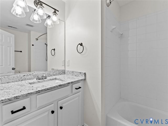 2967 Willow Trace Ln, Sandy Hook, VA 23153