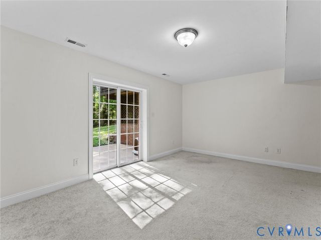 2967 Willow Trace Ln, Sandy Hook, VA 23153