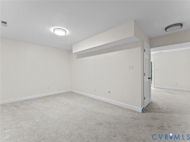 2967 Willow Trace Ln, Sandy Hook, VA 23153