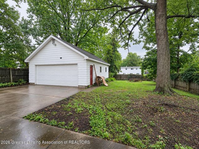 4507 Burchfield Avenue, Lansing, MI 48910