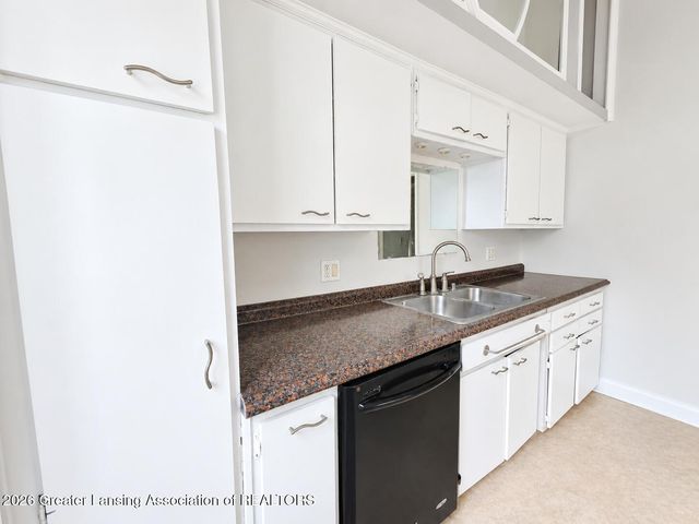 4507 Burchfield Avenue, Lansing, MI 48910