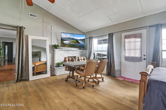 1104 Allardt Hwy, Jamestown, TN 38556