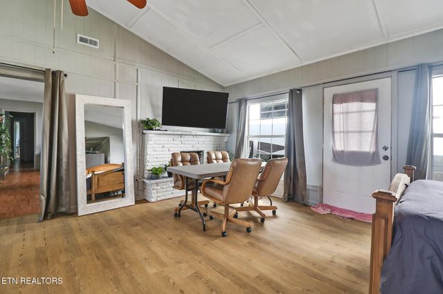 1104 Allardt Hwy, Jamestown, TN 38556