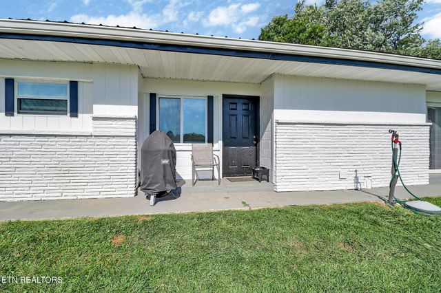 1104 Allardt Hwy, Jamestown, TN 38556