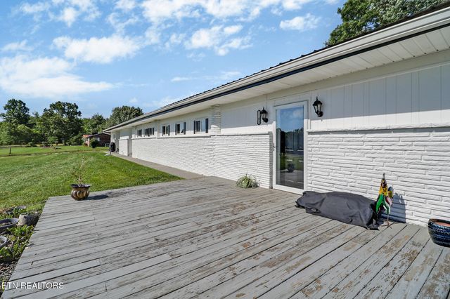 1104 Allardt Hwy, Jamestown, TN 38556