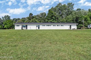 1104 Allardt Hwy, Jamestown, TN 38556