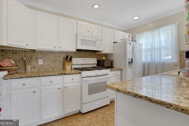 4052 W Johnson Circle, Chamblee, GA 30341