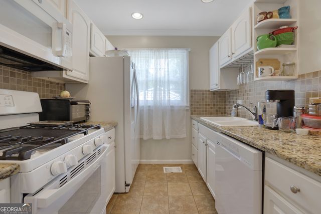 4052 W Johnson Circle, Chamblee, GA 30341