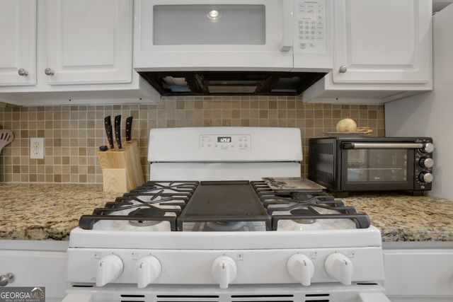 4052 W Johnson Circle, Chamblee, GA 30341