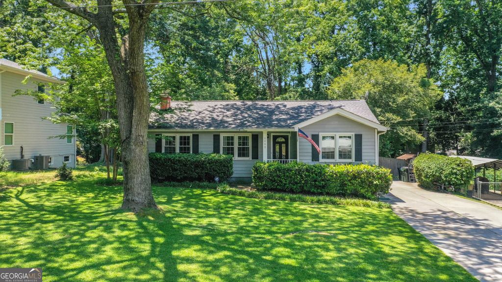 4052 W Johnson Circle, Chamblee, GA 30341