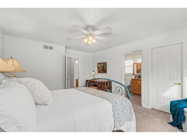 1960 E 135th Pl, Thornton, CO 80241