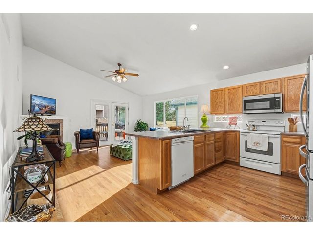 1960 E 135th Pl, Thornton, CO 80241