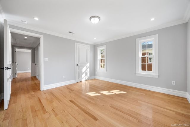 233-25 38th Drive, Douglaston, NY 11363