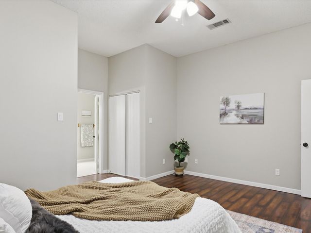 5703 Prescott Drive, Arlington, TX 76018