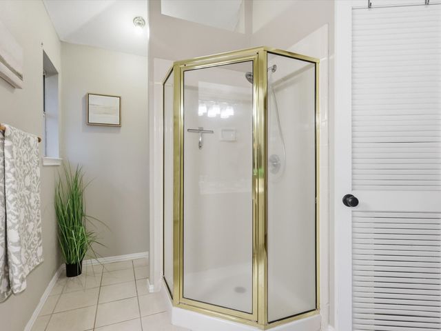 5703 Prescott Drive, Arlington, TX 76018