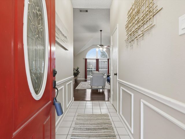 5703 Prescott Drive, Arlington, TX 76018