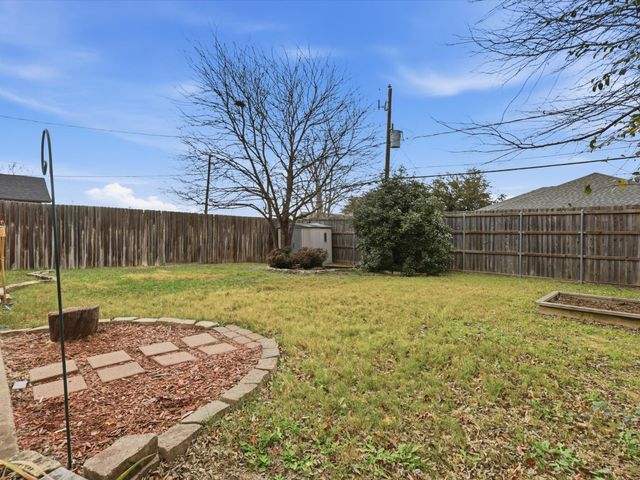 5703 Prescott Drive, Arlington, TX 76018