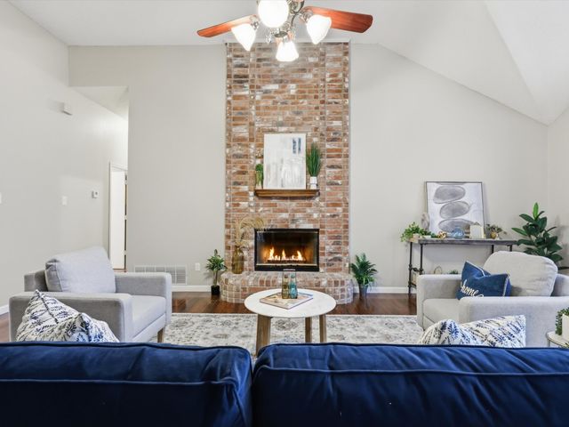 5703 Prescott Drive, Arlington, TX 76018