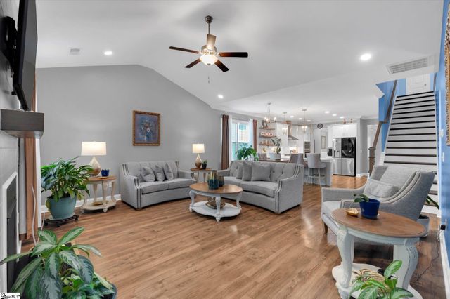 22 Needham Drive, Simpsonville, SC 29681