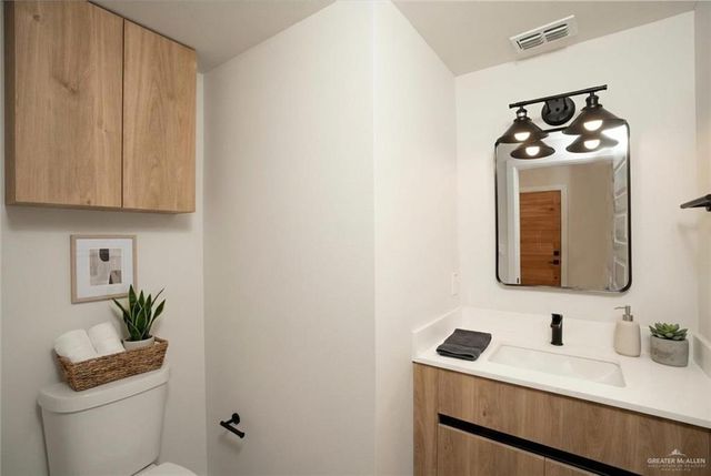 8101 N 23rd Street 29, Mcallen, TX 78504