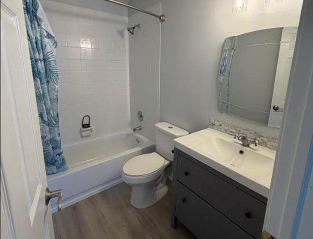 6S018 Steeple Run Drive 6S018, Naperville, IL 60540