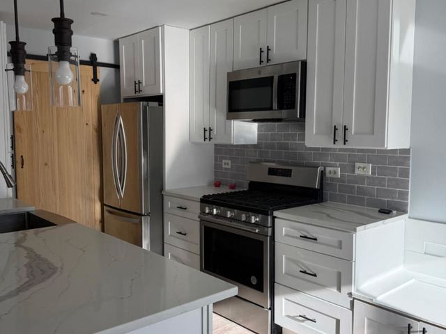 6S018 Steeple Run Drive 6S018, Naperville, IL 60540