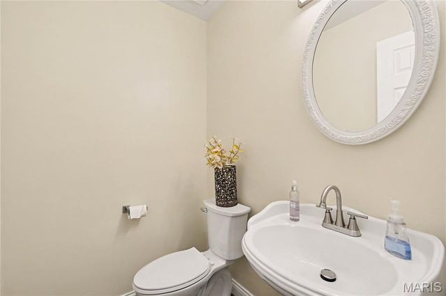 22 Normandy Drive, Lake St Louis, MO 63367