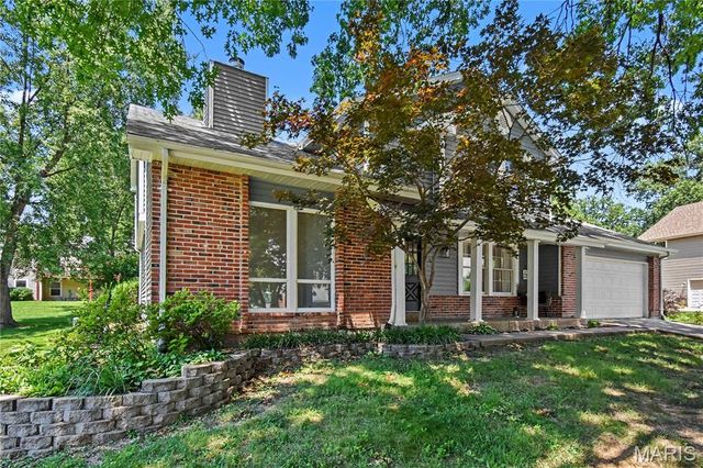 22 Normandy Drive, Lake St Louis, MO 63367