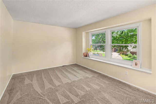 22 Normandy Drive, Lake St Louis, MO 63367