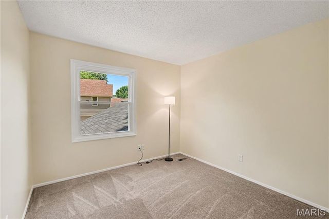 22 Normandy Drive, Lake St Louis, MO 63367