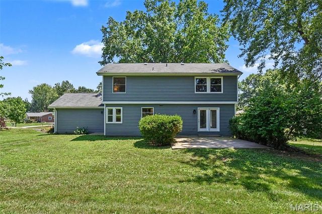 22 Normandy Drive, Lake St Louis, MO 63367