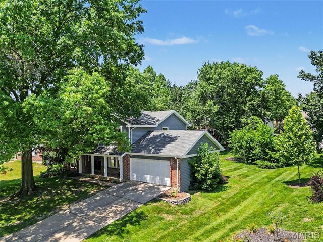 22 Normandy Drive, Lake St Louis, MO 63367