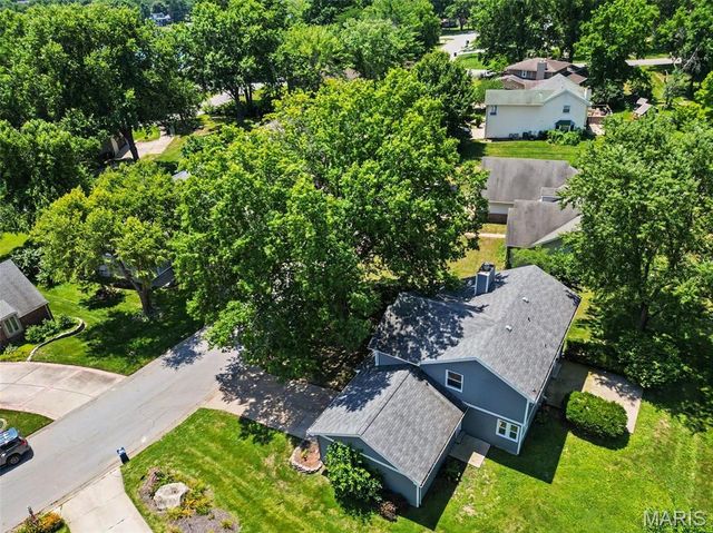 22 Normandy Drive, Lake St Louis, MO 63367