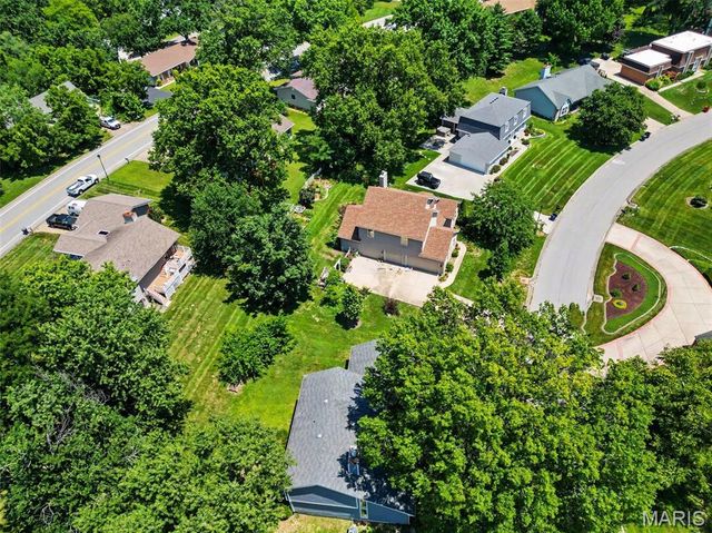 22 Normandy Drive, Lake St Louis, MO 63367