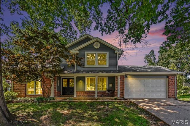 22 Normandy Drive, Lake St Louis, MO 63367