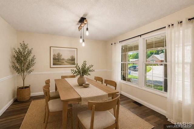 22 Normandy Drive, Lake St Louis, MO 63367