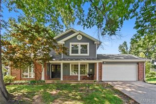 22 Normandy Drive, Lake St Louis, MO 63367