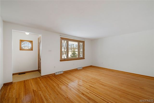 97 Mitchell Drive, Tonawanda, NY 14150