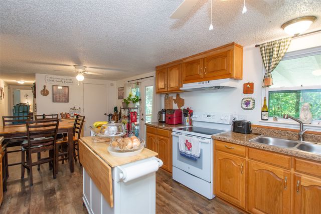 8018 Double Bridge Road, Mabank, TX 75156